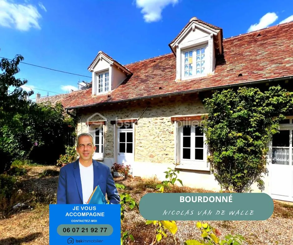 CHARMANTE LONGÈRE ENDROIT PRIVILÉGIÉ – 4 CHAMBRES – TERRAIN DE 1 920 M² – FORT POTENTIEL