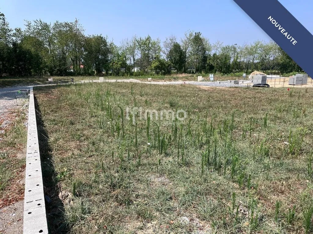 Terrain constructible (Lot 2) de 687 m² – 96 000 €