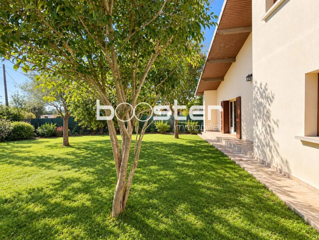 Maison familiale de 5-6 pièces sur parc arboré de 1064 m² avec piscine à Eaunes