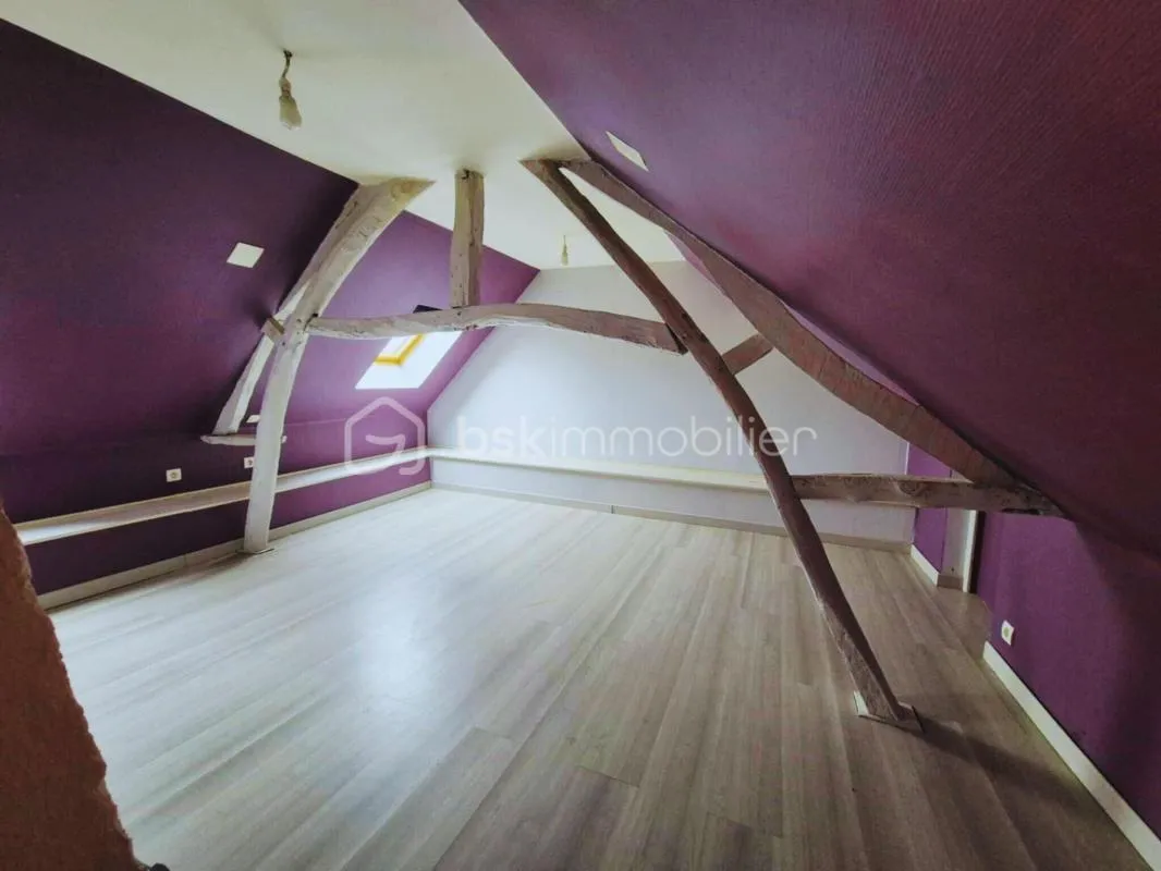 EXCLUSIVITÉ à vendre Maison 111 m² Terrain clos de 1 629 m², deux Dépendances et Garage – Gros potentiel à personnaliser