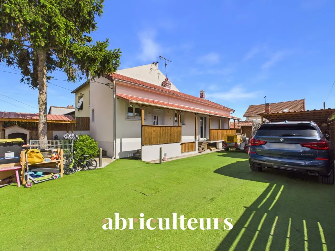 Maison avec dépendances habitables en vente à Bezons (95870)