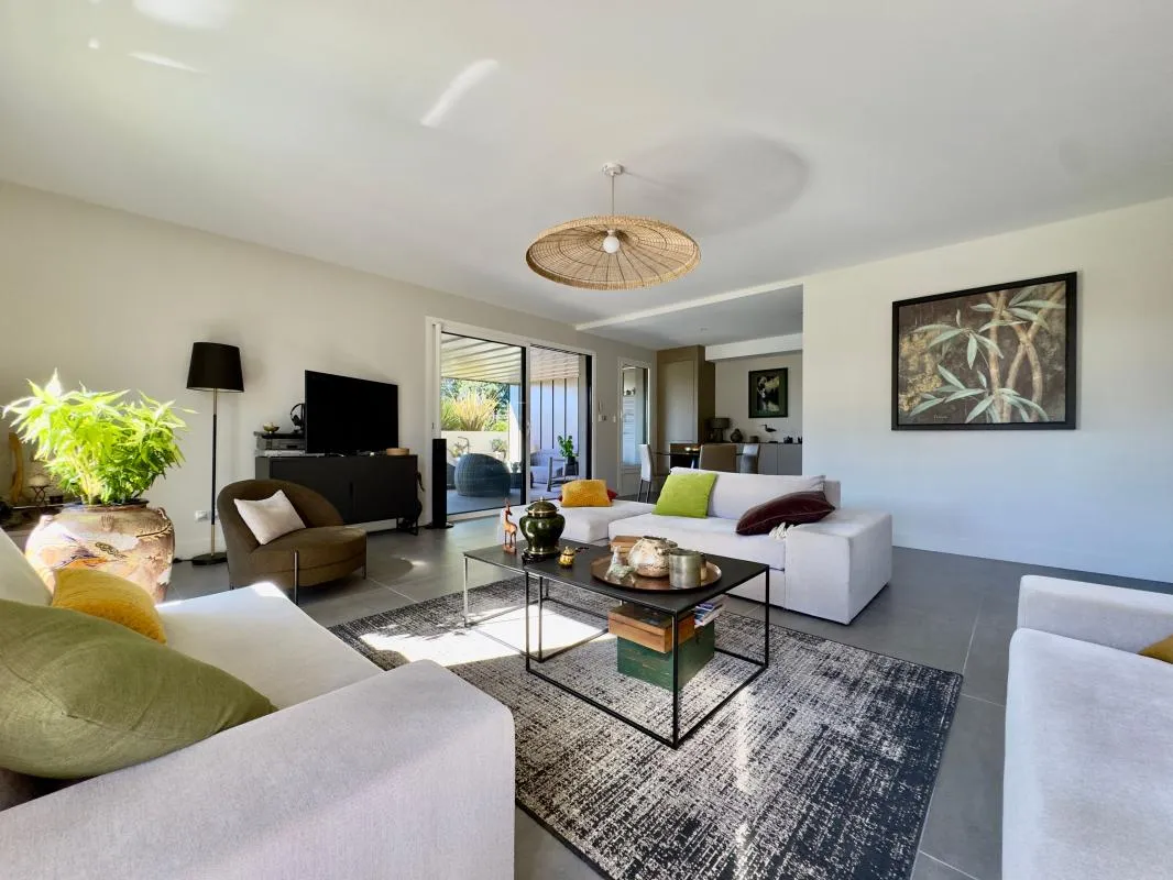 LATTES – MAGNIFIQUE APPARTEMENT T4 – 117 m²
