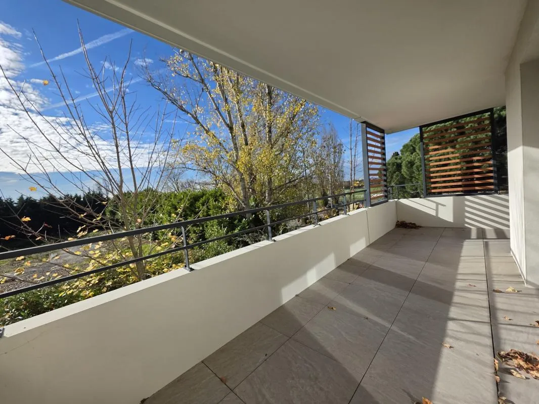 Appartement T4 Lumineux de 95 m² avec 2 places de parkings