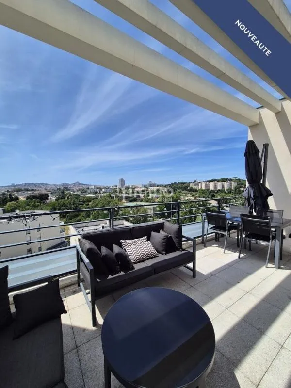 T4 88m2 +Terrasse de 20M2 et Double Box 35m2 10ème
