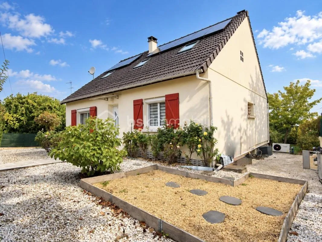 FUBLAINES – SUPERBE MAISON INDÉPENDANTE DE 161 M² – 5 CHAMBRES – PISCINE – SOUS-SOL TOTAL – VUE DÉGAGÉE