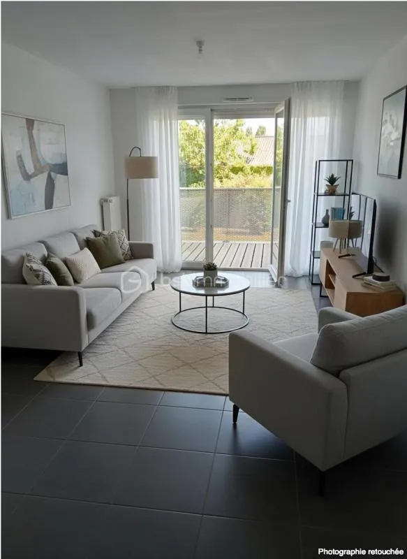 Appartement 2 pièces 43 m² – Balcon et place de Parking privée- interphone