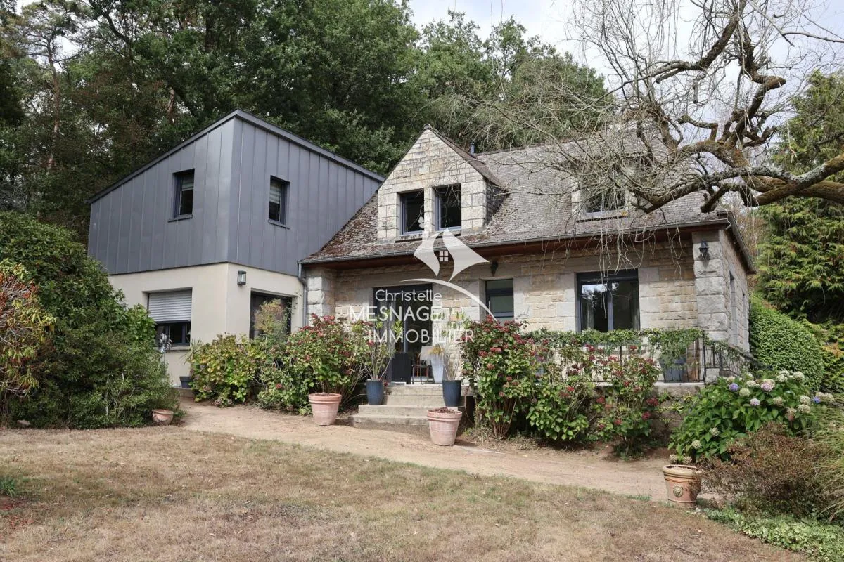 À vendre chez Christelle Mesnage Immobilier, Proche de DINAN