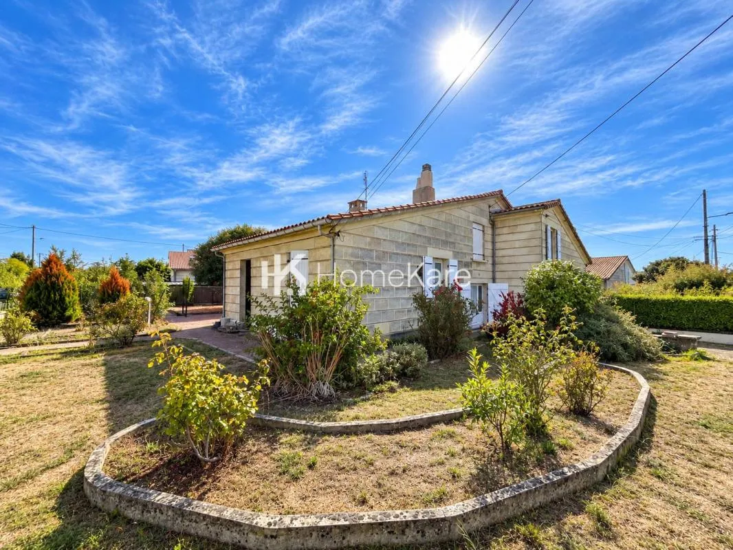 MAISON DE CHARME AVEC JARDIN