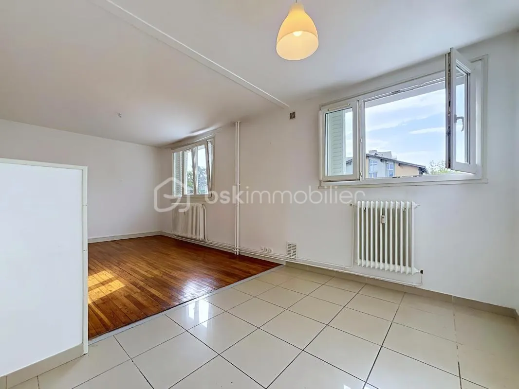 GRENOBLE – T3 55 M² – 2 CHAMBRES – RÉSIDENCE FERMÉE AVEC PARKING