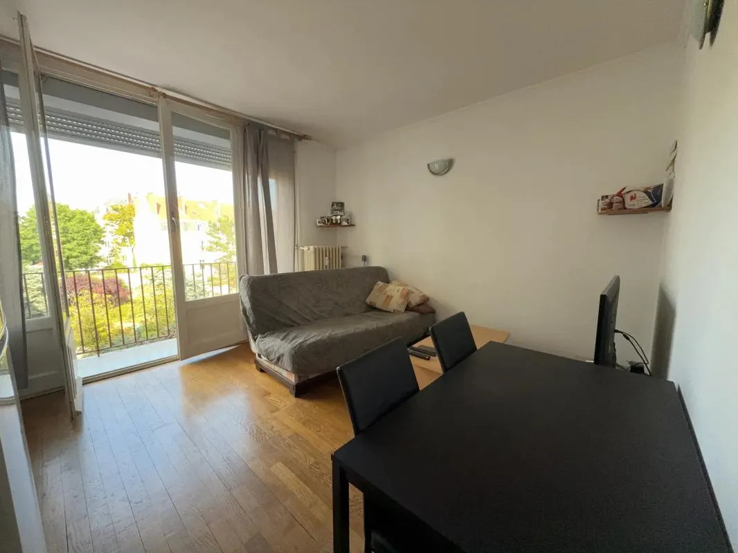 Appartement vendu loué séparé en 2 logements avec 2 locataires 7