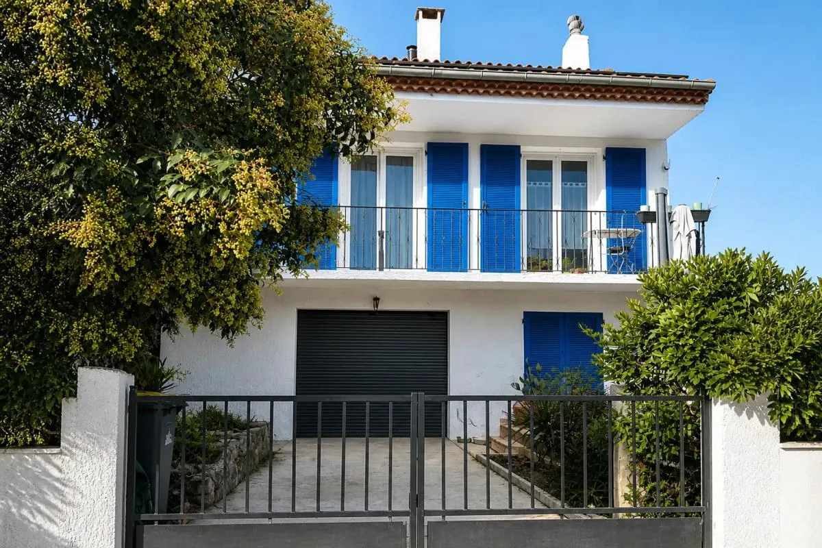 Maison 7 pièces de 180 m² situé à Agde avec studio indépendant