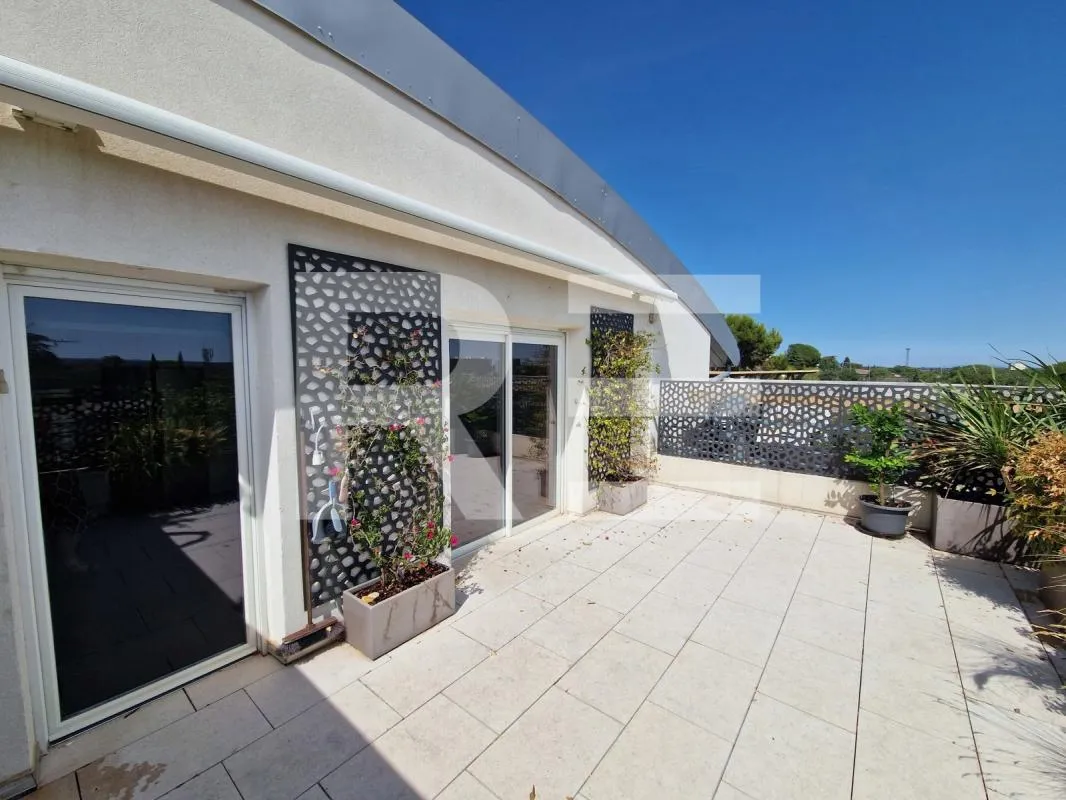 NIMES APPARTEMENT 69 M² 2 CHAMBRES TERRASSE 42 M² GARAGE