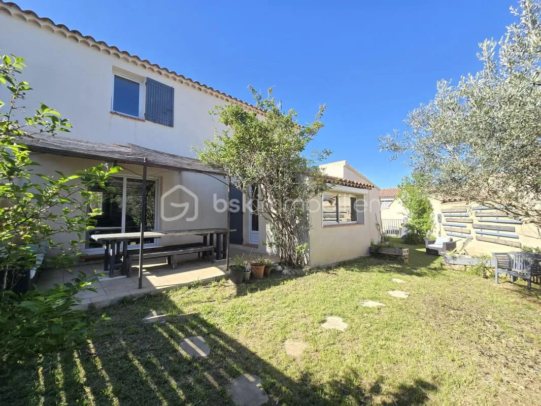 Lauris Maison 5 chambres, 150 m² piscine, dépendance