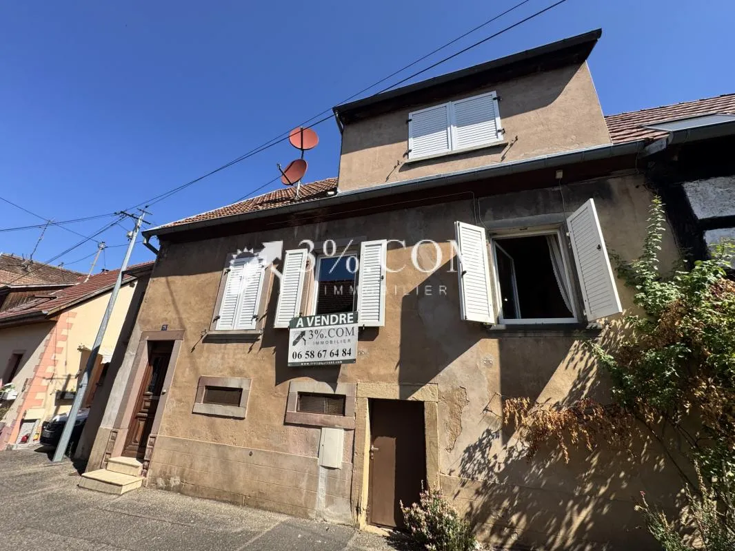 3%COM Maison de ville à rénover avec garage indépendant
