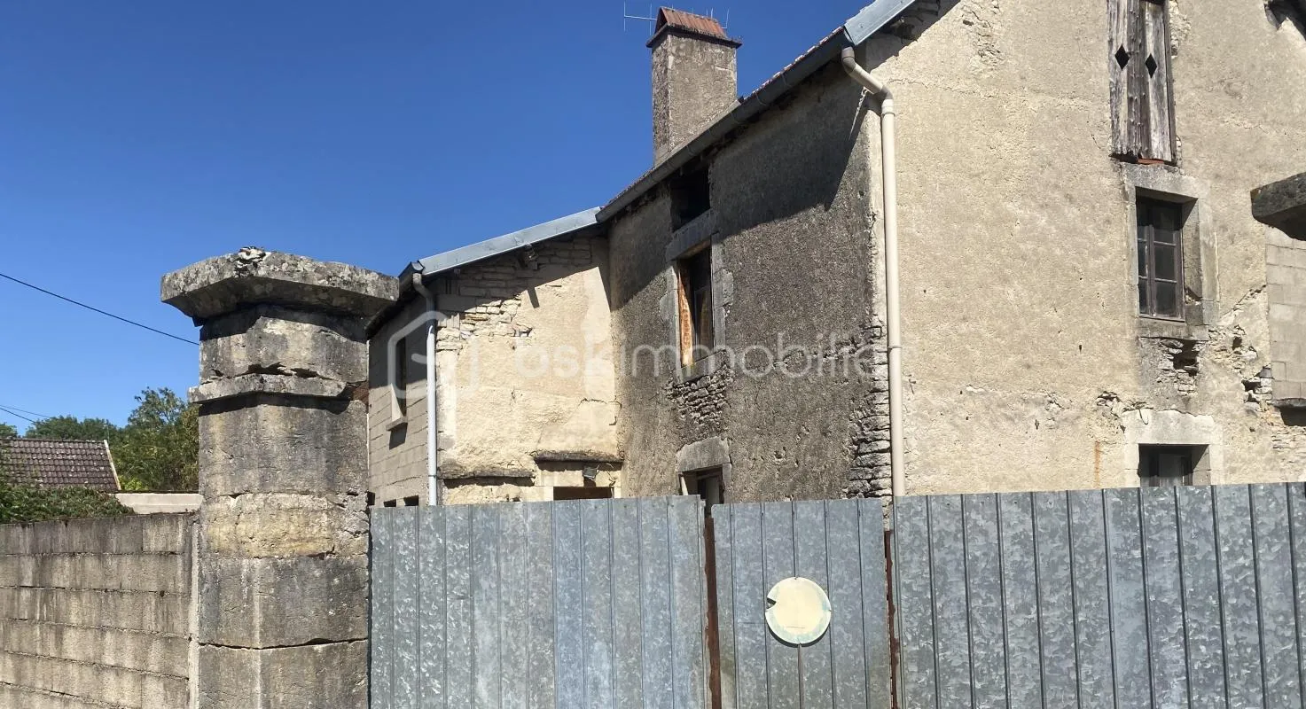 MAISON À RENOVER