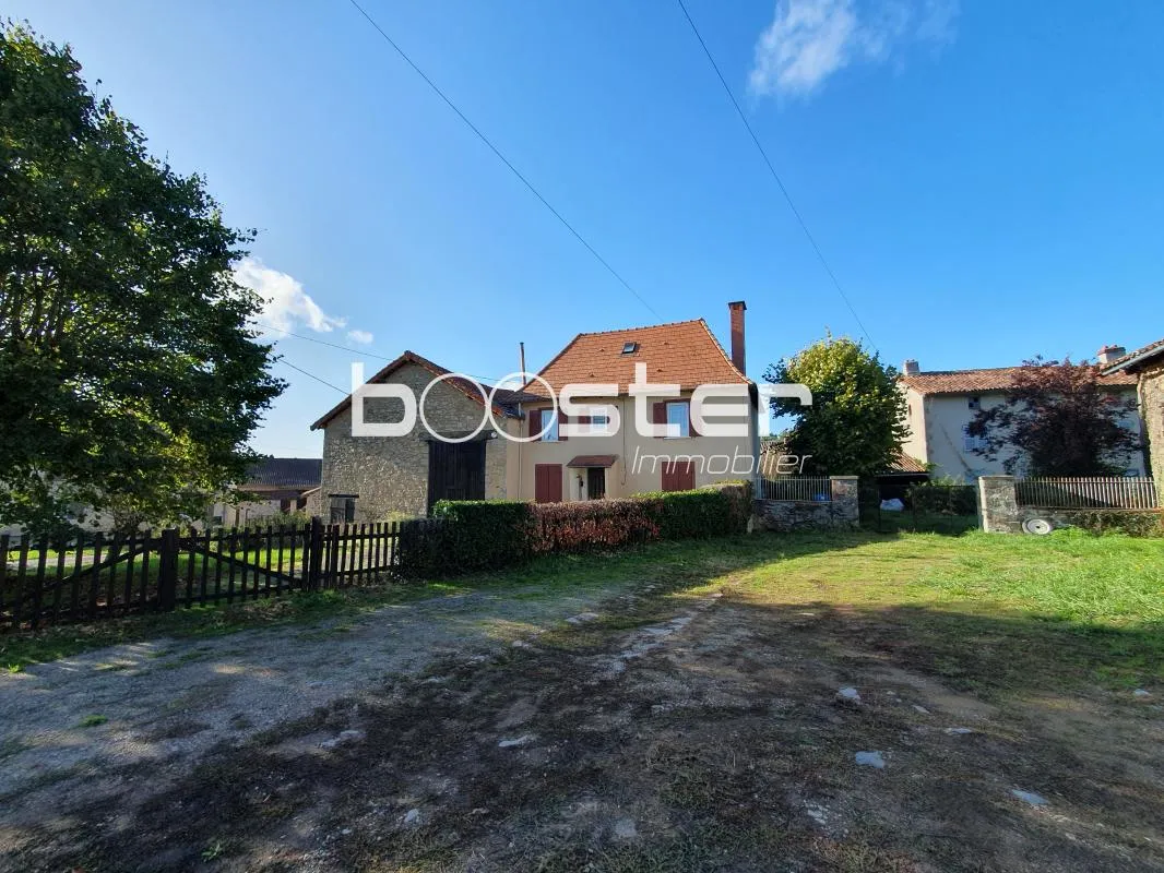 Maison et grange au calme dans un très joli hameau à 15 mns de Limoges