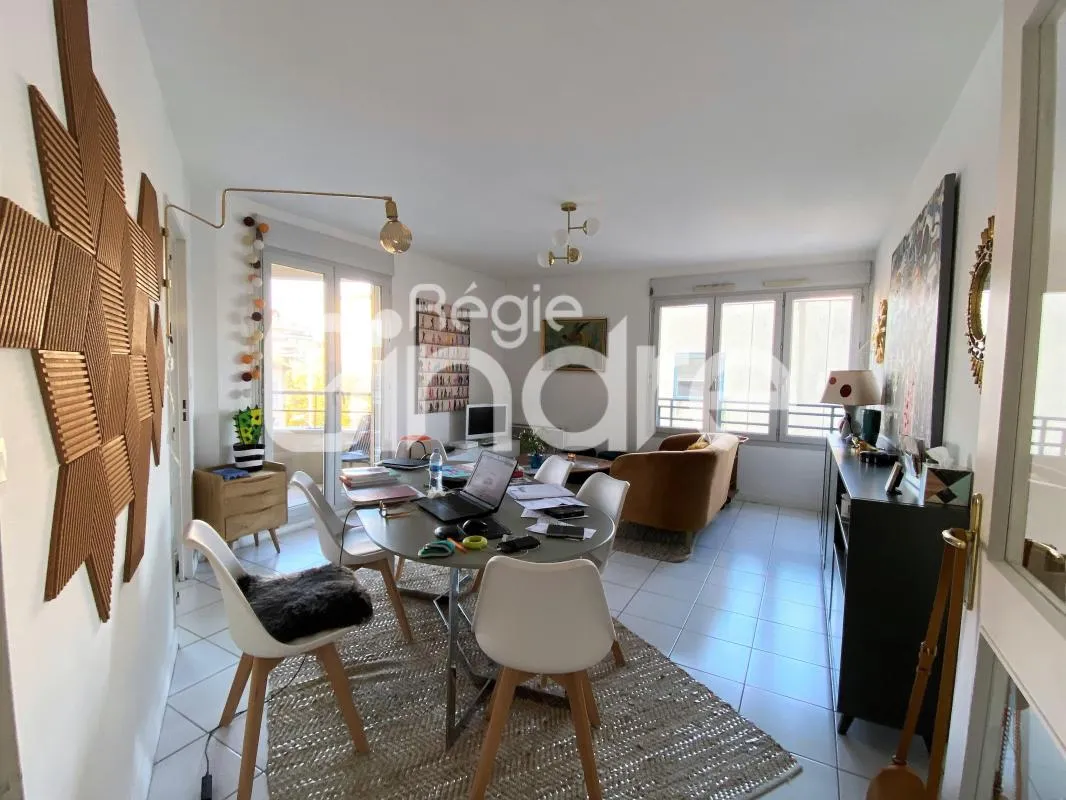 Vente - Appartement - 2 pièces + cuisine - 51 m² - 265 000 € -