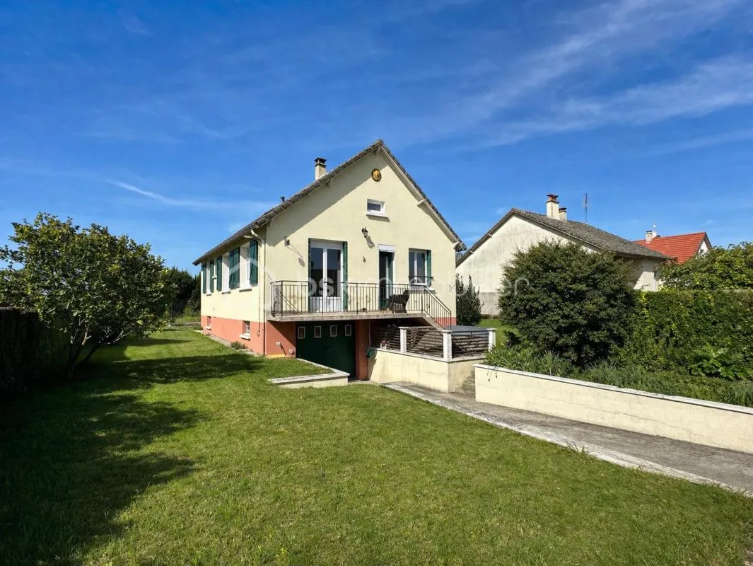 Maison familiale avec sous-sol total – Clos-Fontaine, à 5 min de Nangis