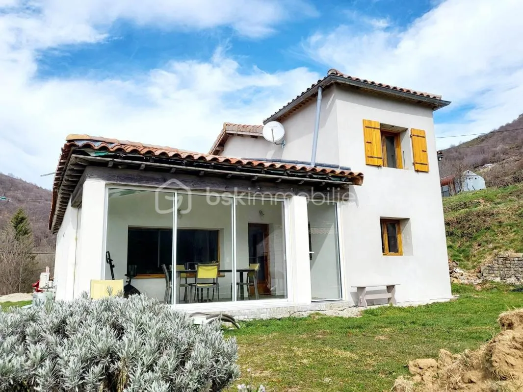 Maison 116 m² – Vue imprenable sur les montagnes – Terrain 1268 m²