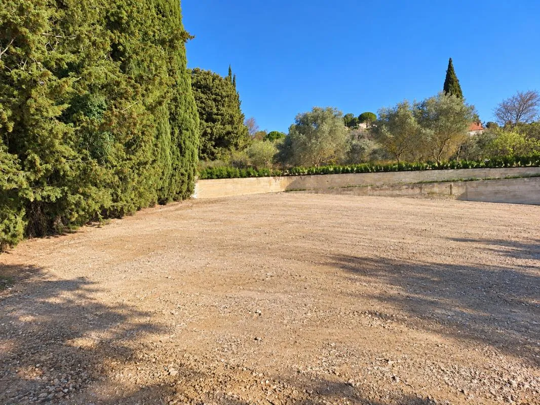 TERRAIN PLAT CONSTRUCTIBLE