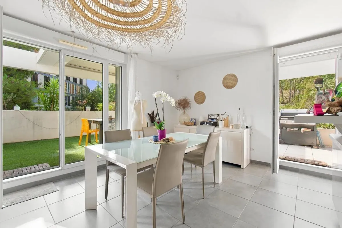 Appartement 4 pièces de 82 m² situé à Marseille
