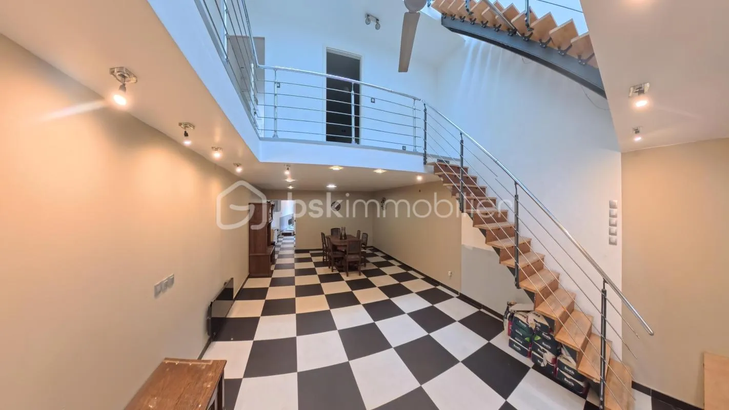 MAISON DE 145M2 / 4 CHAMBRES / JARDIN