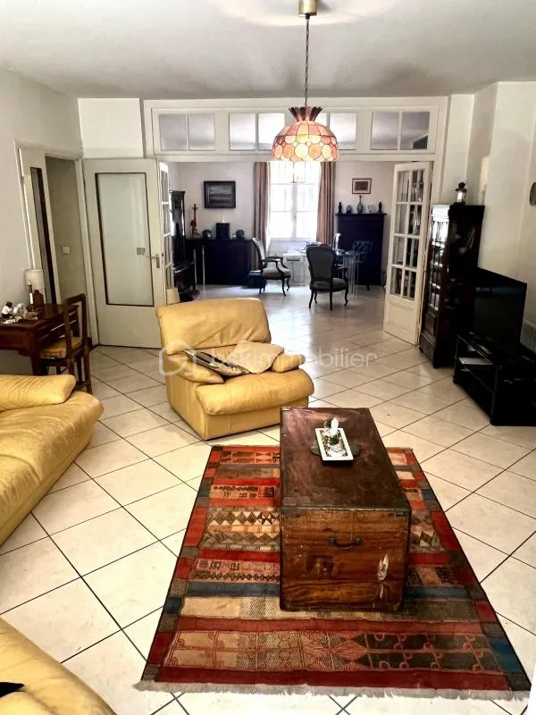 Exceptionnel - Rare - Appartement 109 m² env avec jardin privatif de 137 m² environ