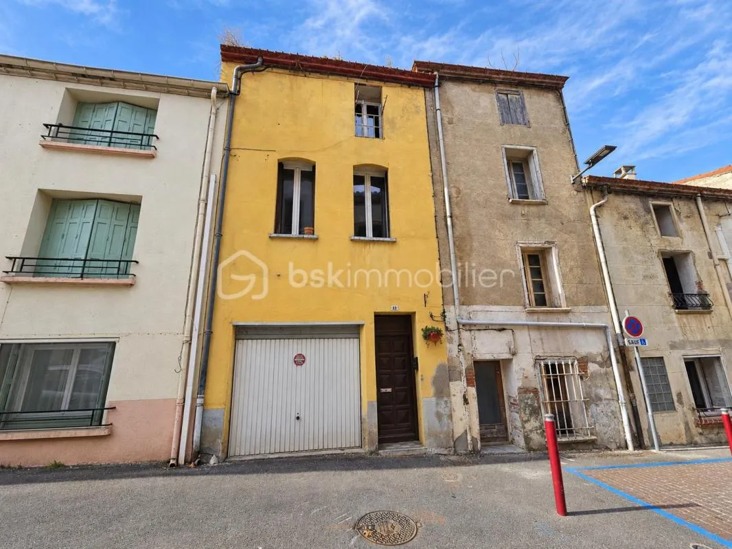 MAISON DE VILLAGE - GARAGE - 1 CHAMBRE