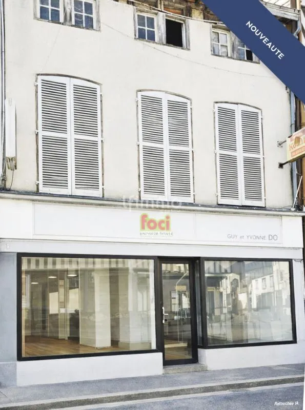 Immeuble avec cellule commerciale