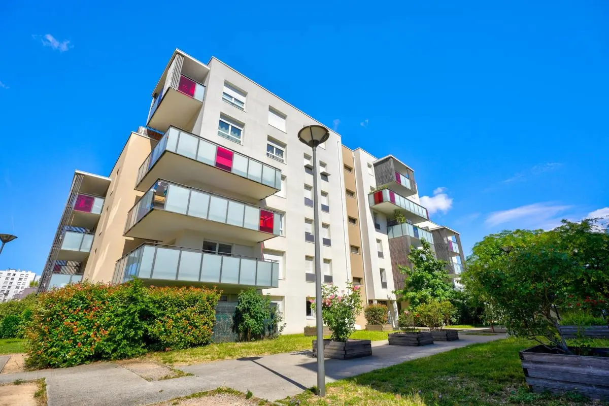 Appartement 3 pièces de 78,4 m² à Saint-Fons