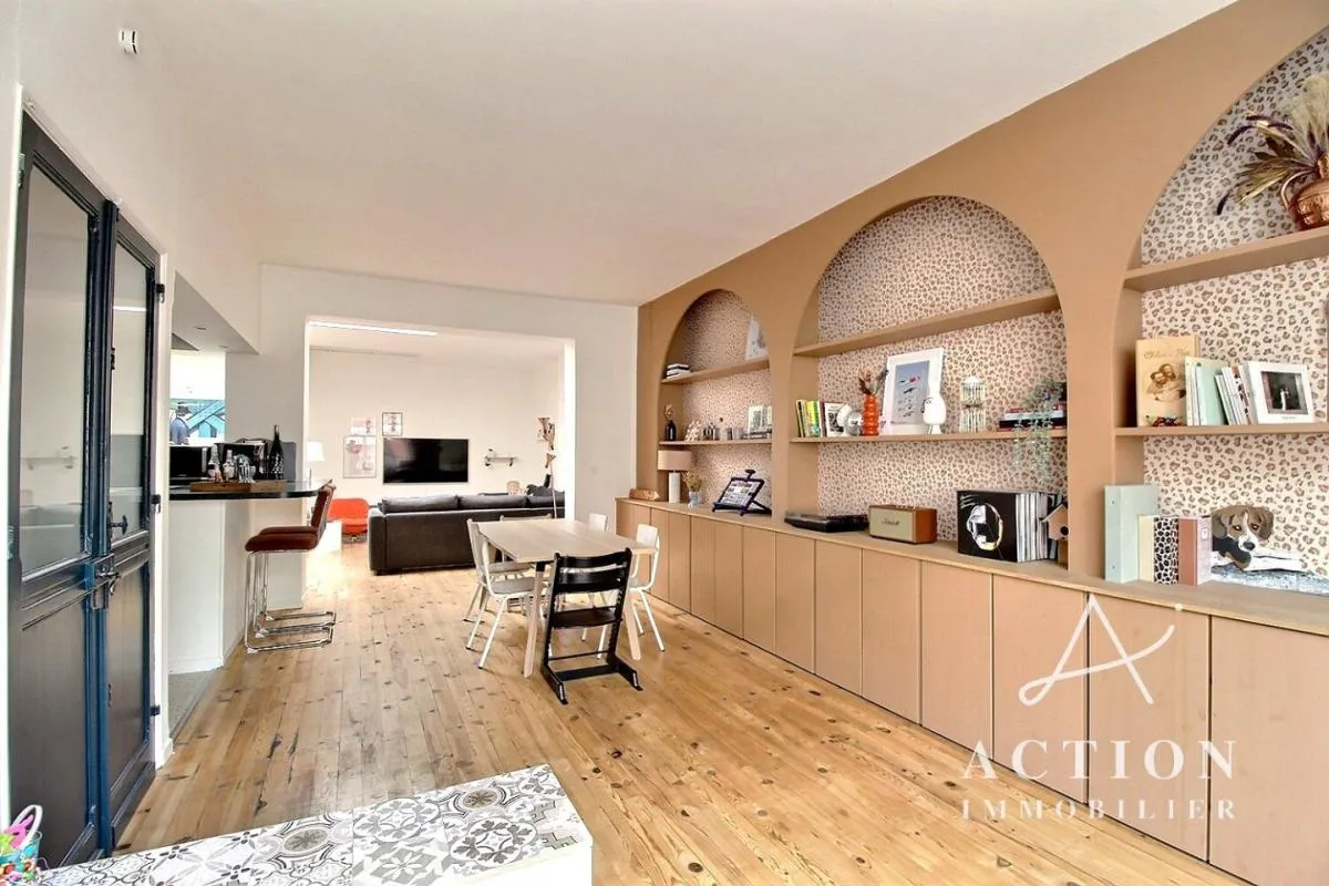 LILLE - Appartement de caractère - T4 de 137M² avec garage & cave
