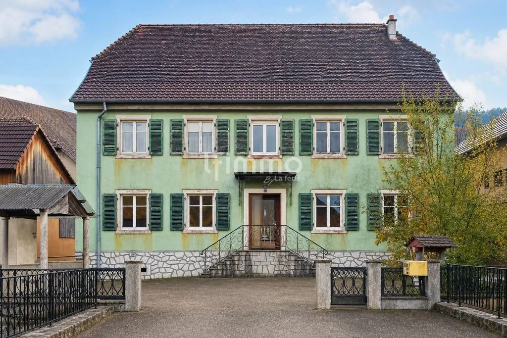 Maison de caractère à réinventer à Mollau