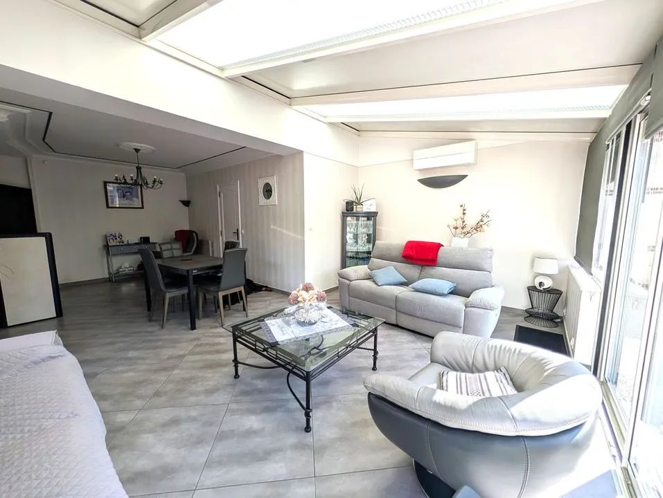 Maison de caractère t6 entièrement rénovée, Jardin et