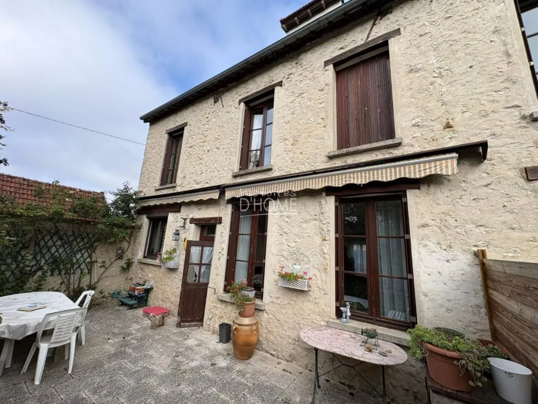 Maison familiale de 5 chambres à deux pas des écoles et des commerces