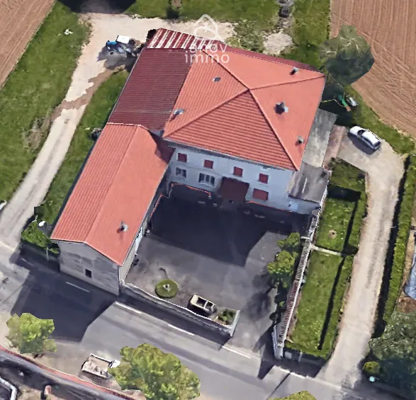 Grand corps de ferme avec 2 logements et dépendances