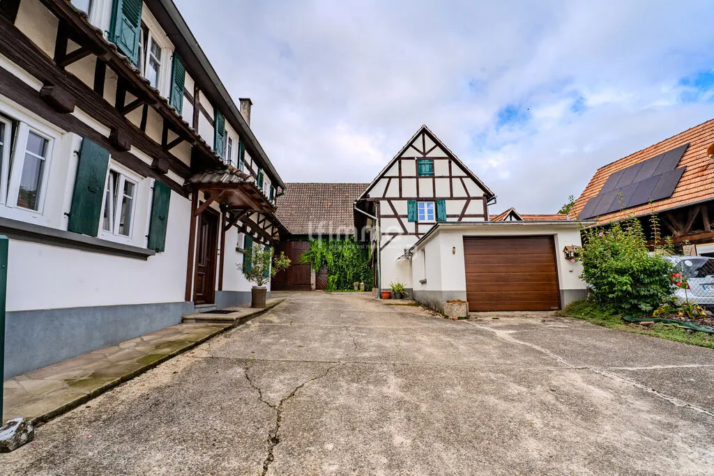 Belle maison alsacienne avec dépendance sur un terrain de 10 are