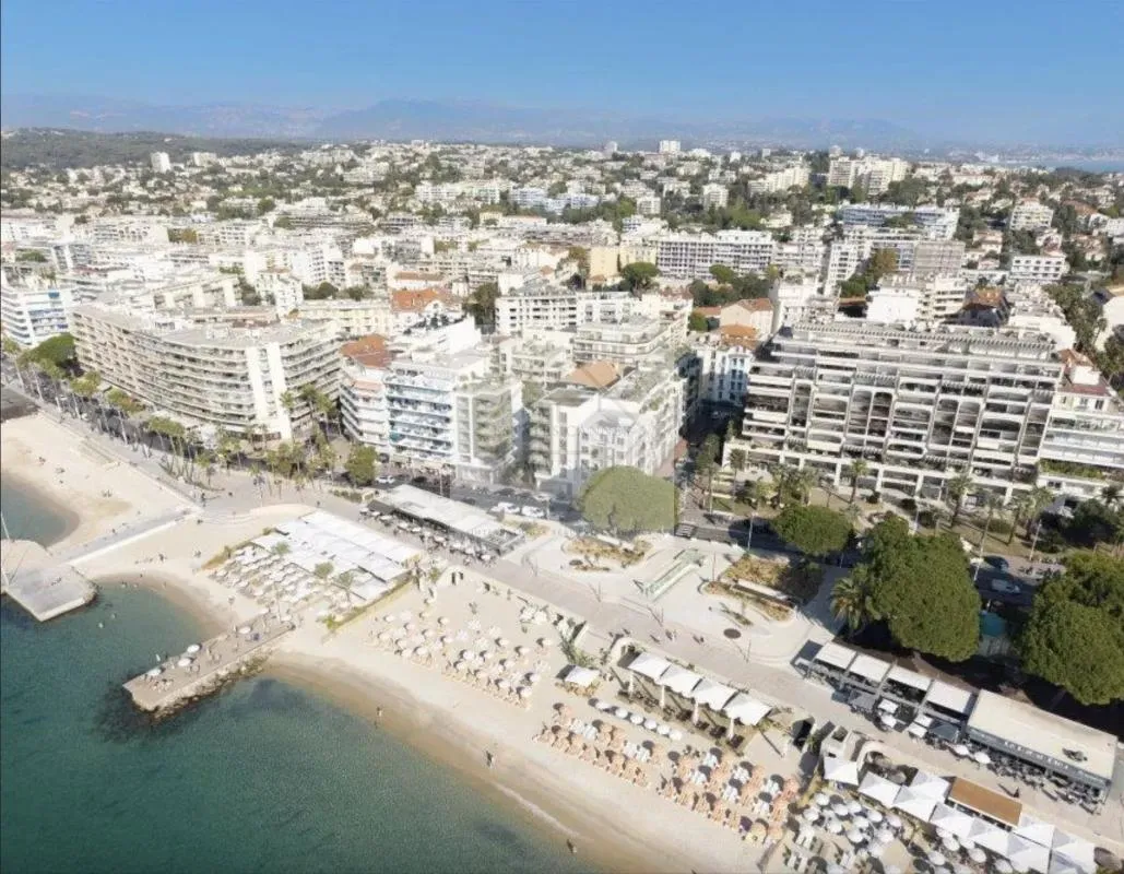 Juan-les-Pins – studio neuf en résidence première ligne face à la mer