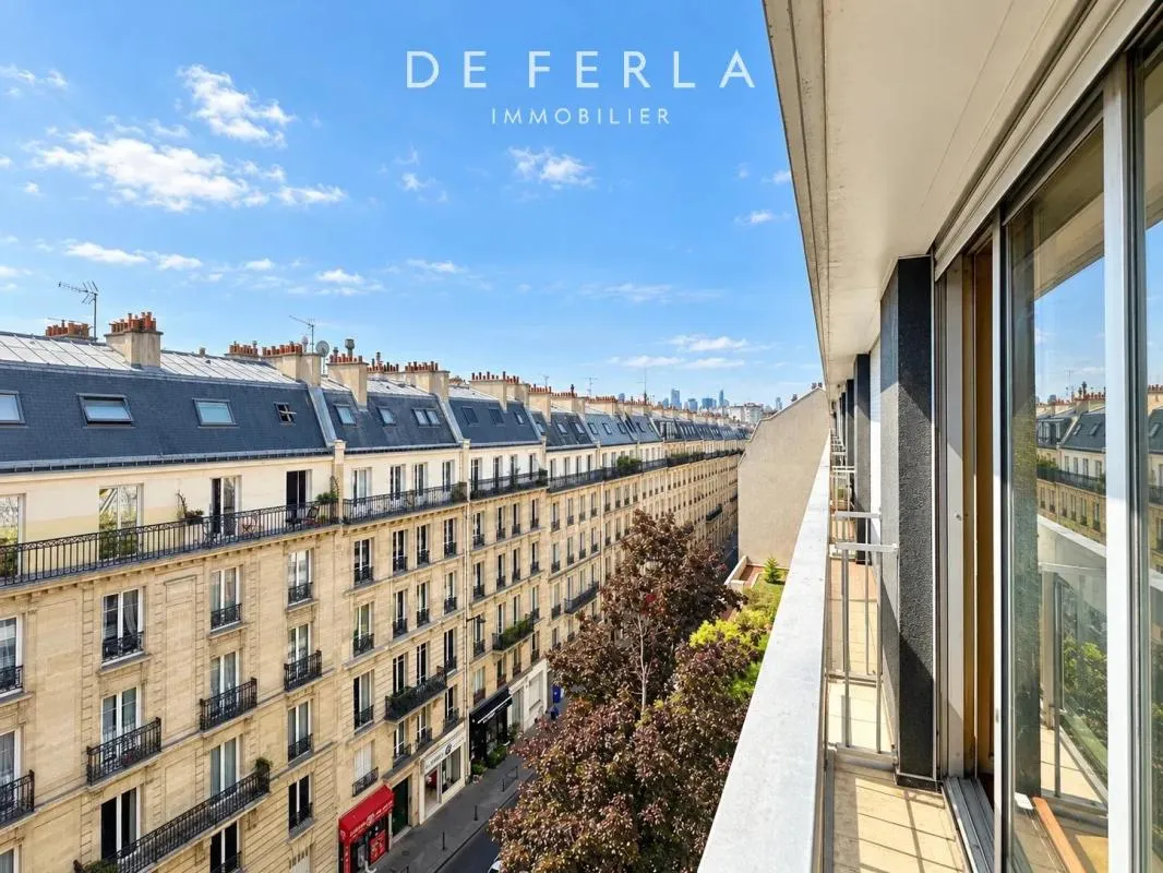 PARIS XVIe - Trocadéro - Studio avec balcon et vue dégagée