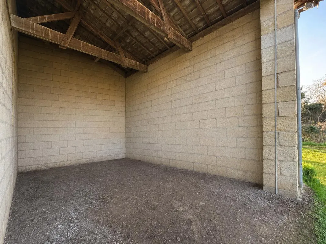 GENISSAC maison à aménager 38 m² parcelle 107m² – 40 000 €