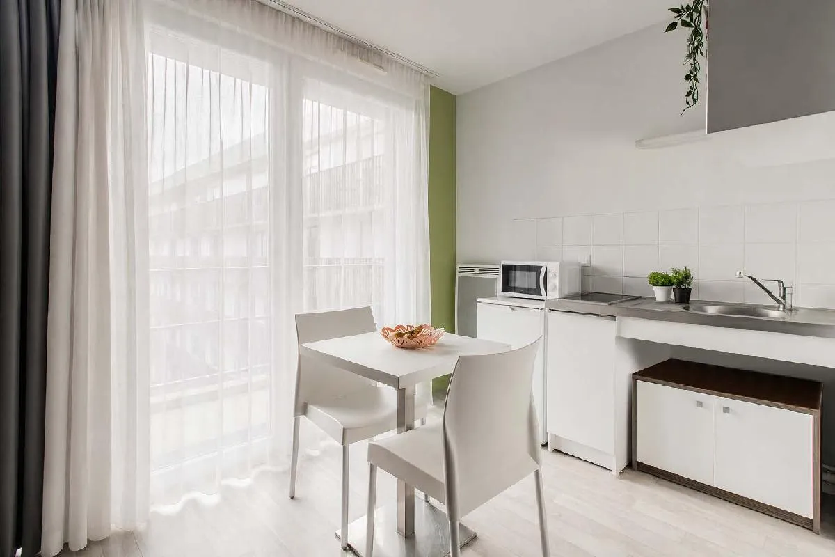 Grand studio PMR avec parking - idéal investisseur