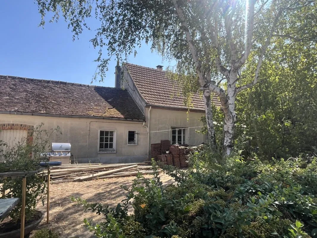 Olivet Maison à rénover avec grange et grenier aménageable