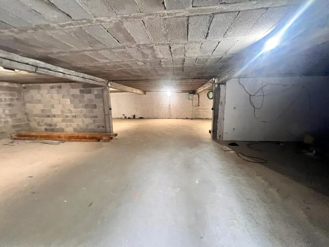 NÎMES – 145 M² À TRANSFORMER – UN PROJET À CRÉER DE A À Z