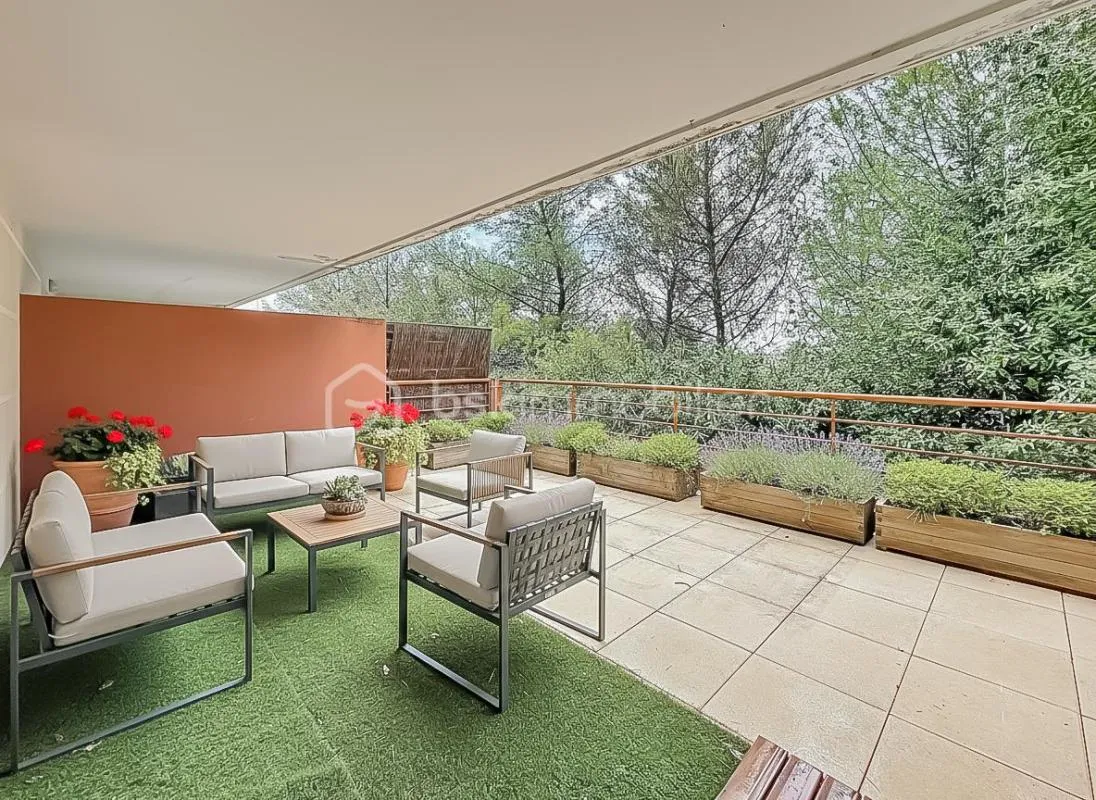 *** GRAND T2 DE 48 m² AVEC TERRASSE ET GARAGE – HÔPITAUX-FACULTÉS / ROND-POINT DE LA LYRE À MONTPELLIER ***