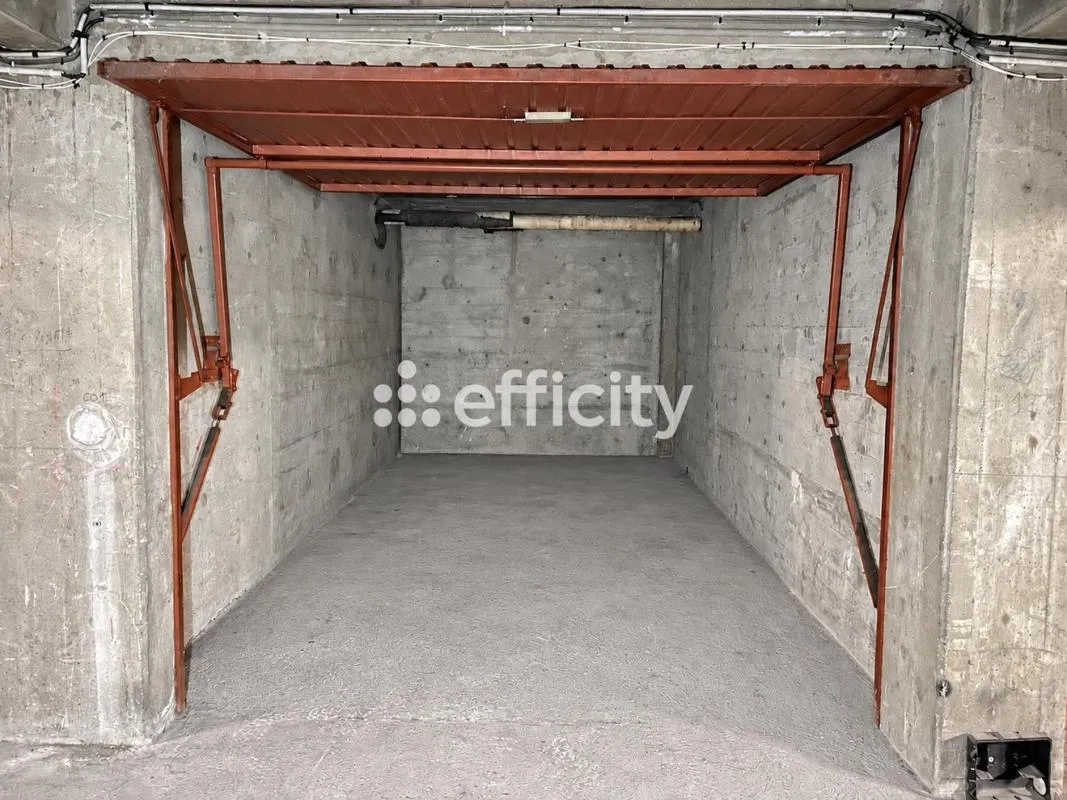Garage/box