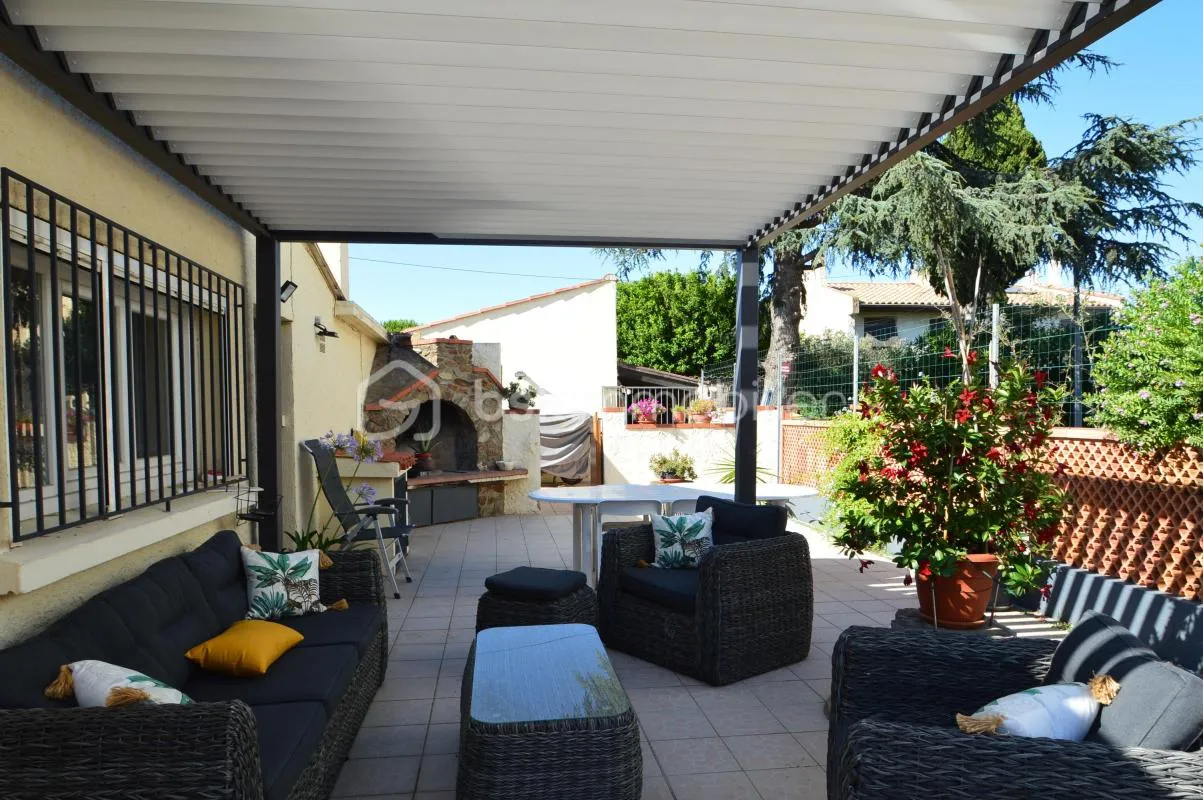 Villa T4 avec atelier et 710 m2 terrain