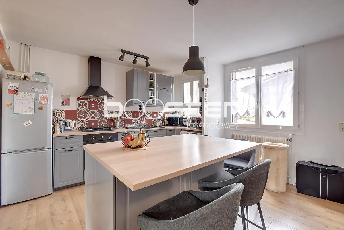 Saint Agne - Duplex 3 pièces de 65 m² avec cuisine ouverte
