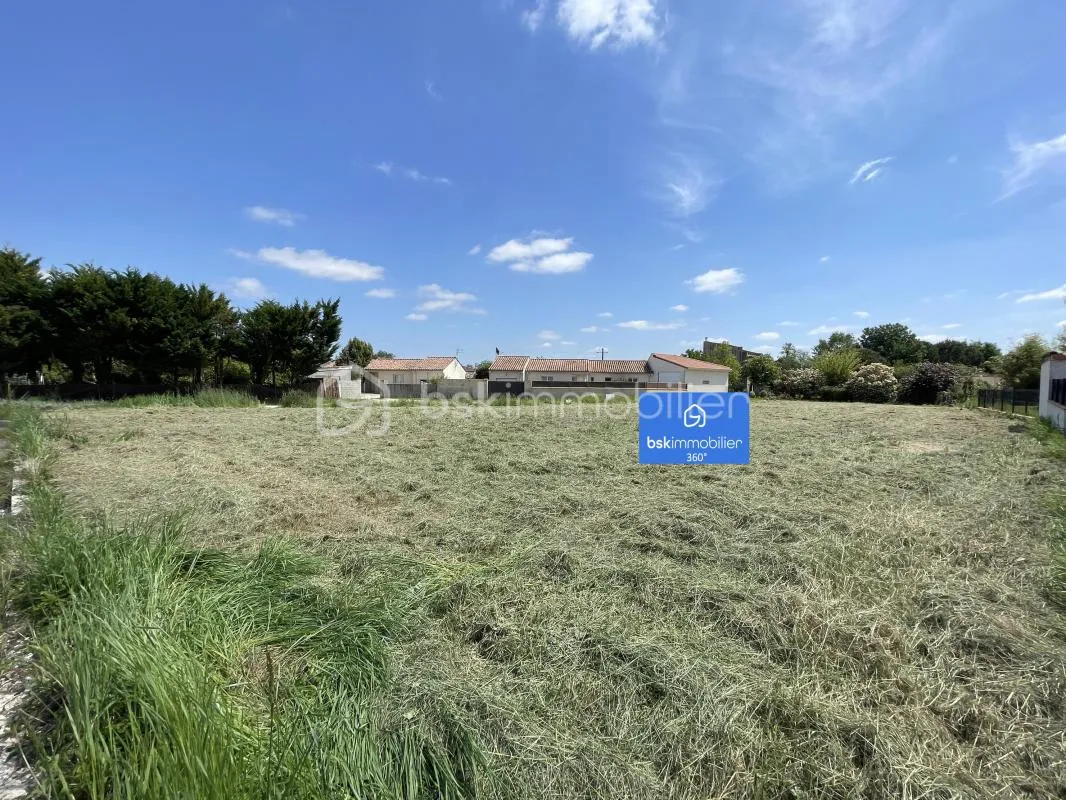 Terrain 700m² viabilisé