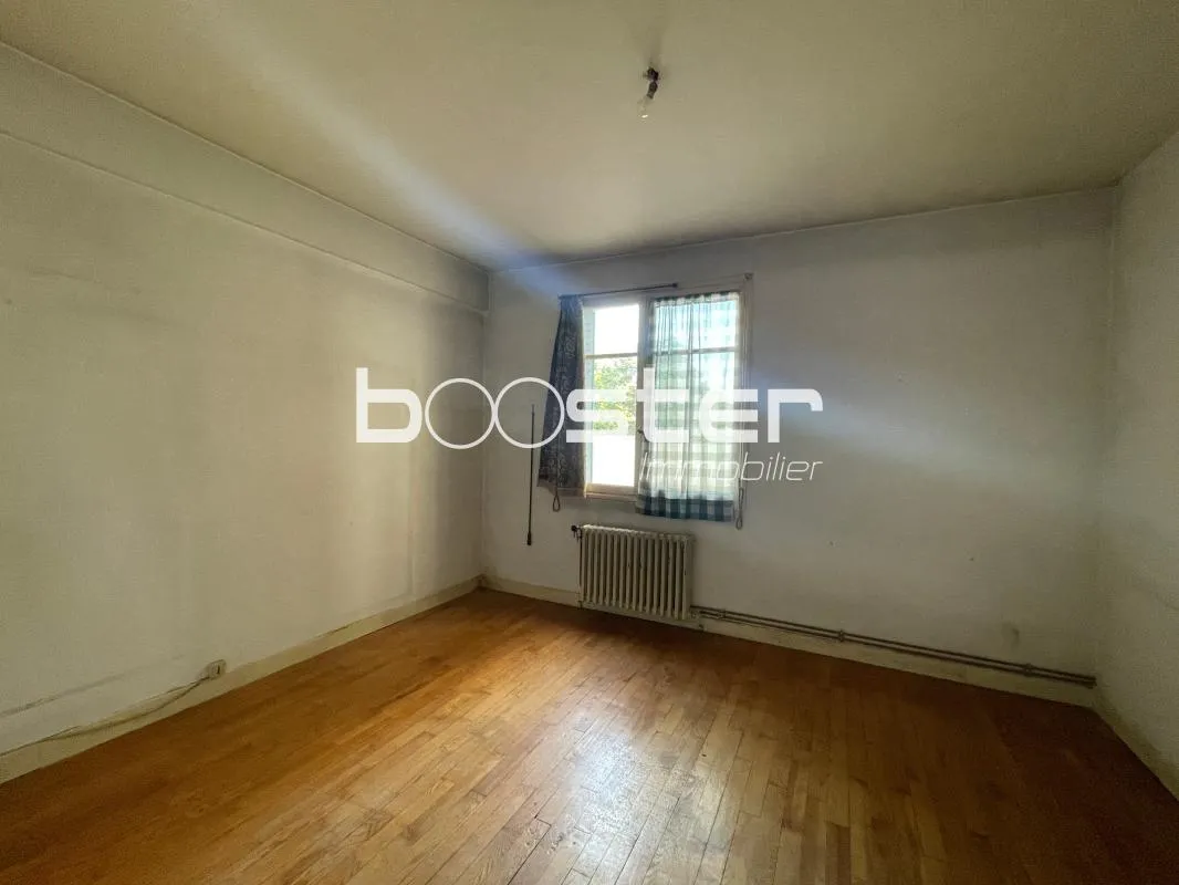 Toulouse Matabiau – Opportunité à Saisir : Spacieux T3 de 73 m² à Rénover au 1er Étage