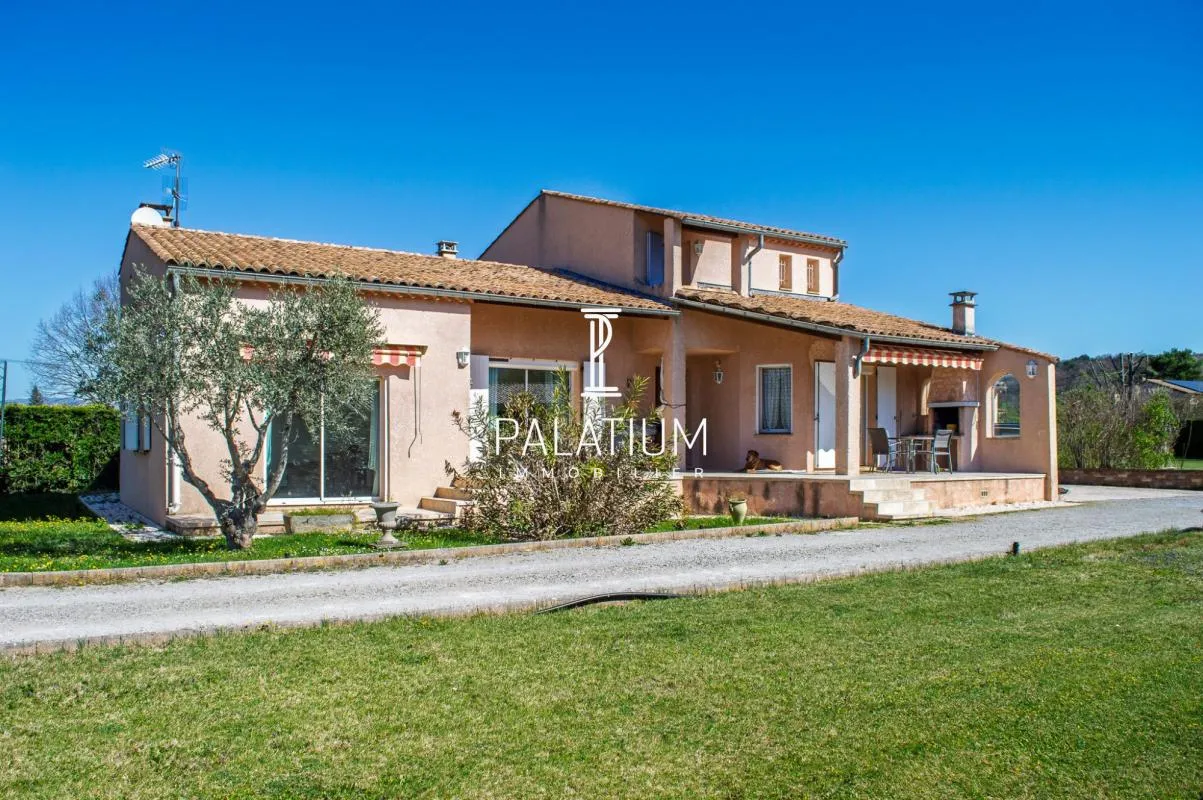 Charmante villa située dans un quartier recherché de Sisteron