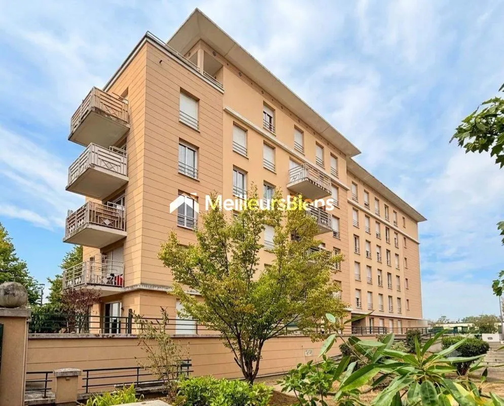 Appartement 3 pièces de 61,51 m² avec balcon et parking à Saint-Ouen-l'Aumône